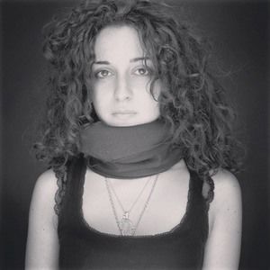 Meet your Posher, Loubna